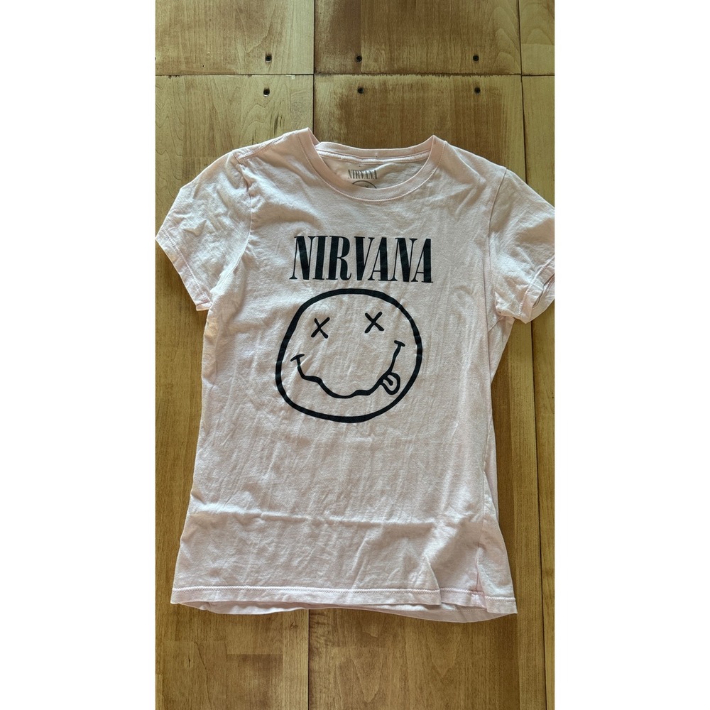 Nirvana Graphic T-Shirt Light Pink Smiley Face Logo Band Tee Womens Size M
